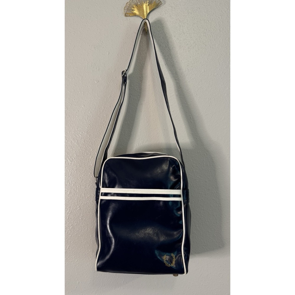 Fred Perry Navy White Flight Bag Crossbody Messenger Laurel Wreath Retro Y2K